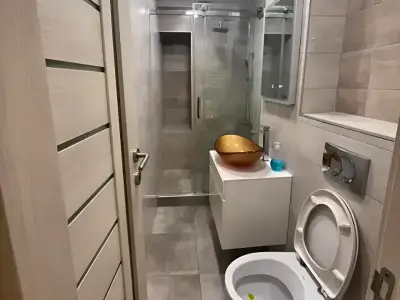 Apartament inchiriere Sector 3 Bucuresti baie cu dus utilata